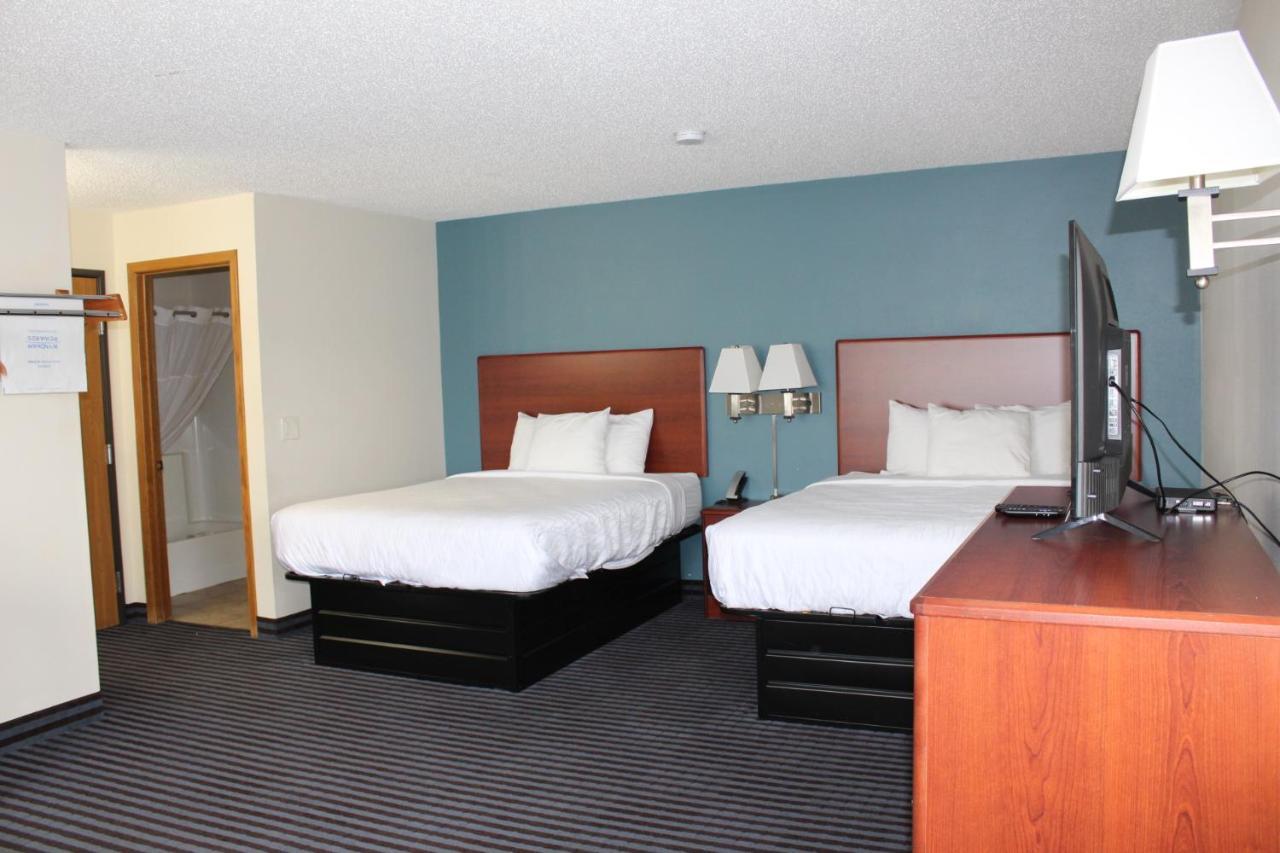 Reston Inn & Suites Spencer Exterior foto